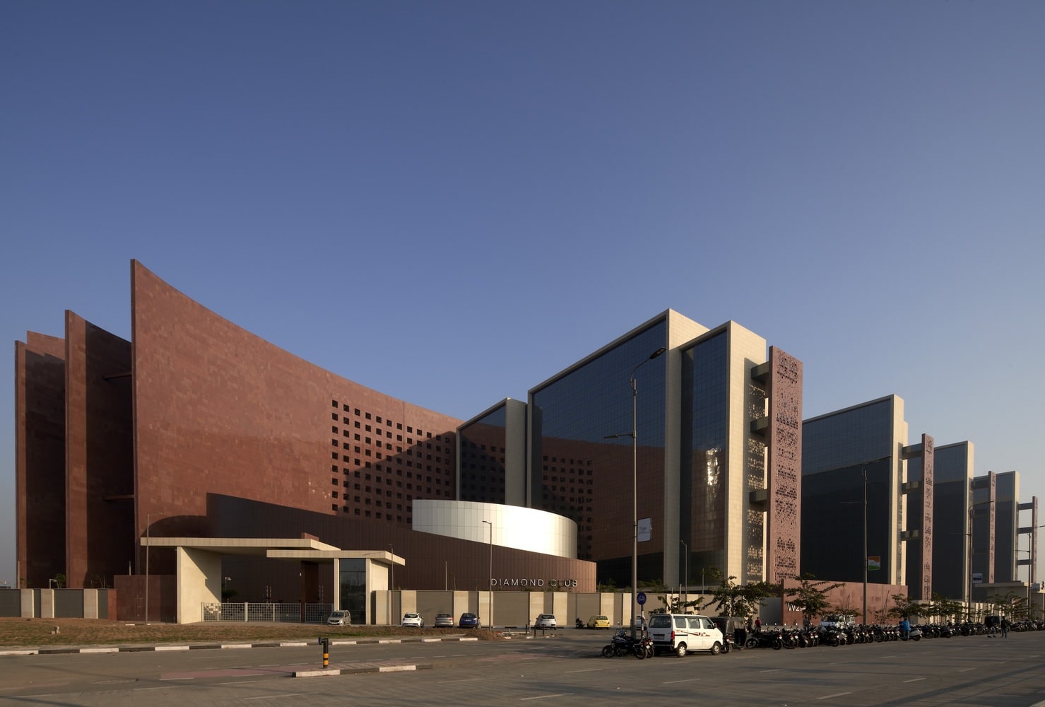 Diamond hub redefined Surat Diamond Bourse by Morphogenesis